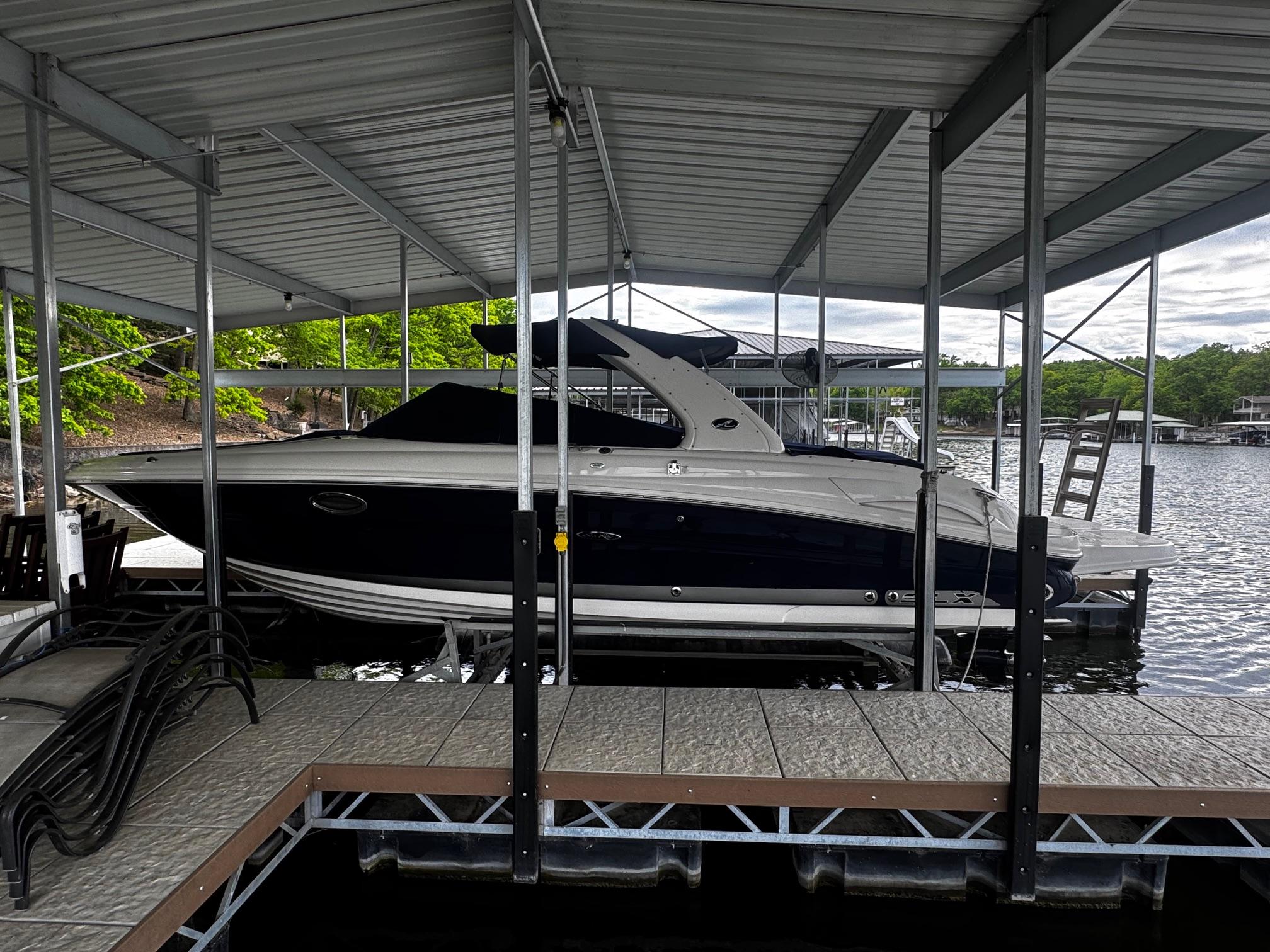 2005 Sea Ray 290 Bowrider