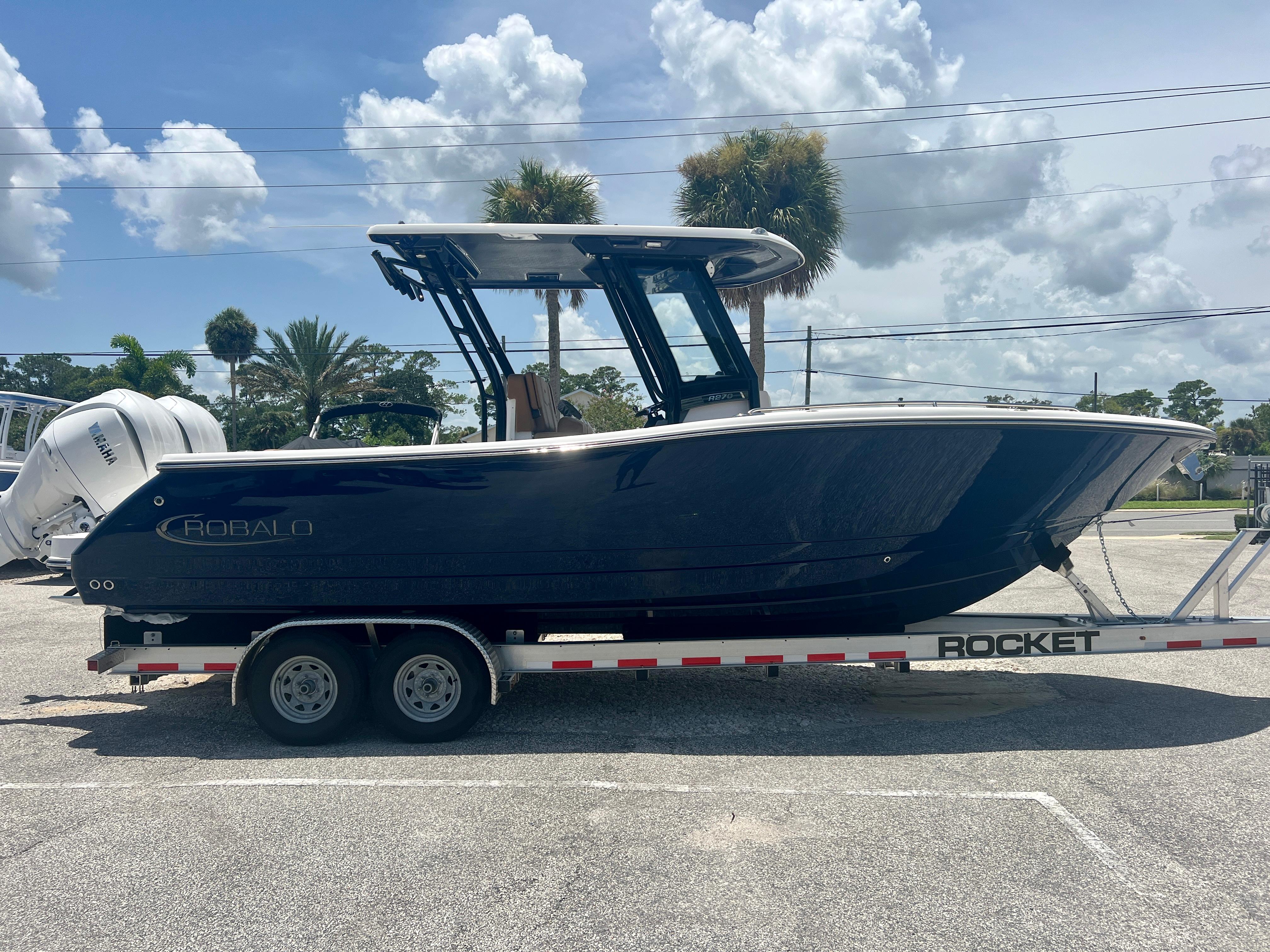 2025 Robalo R270