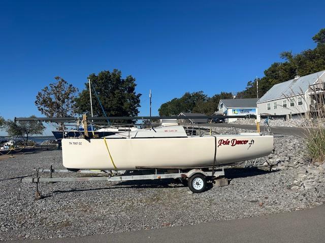 2000 RMK Marine MK Cafe