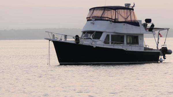 2011 Mainship 395 Trawler