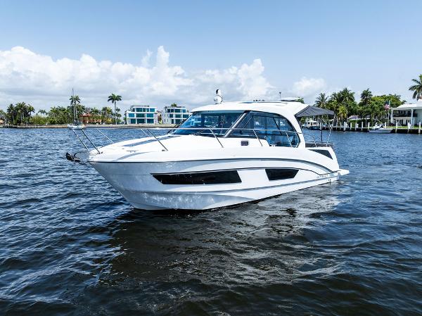 2022 Beneteau Antares 9