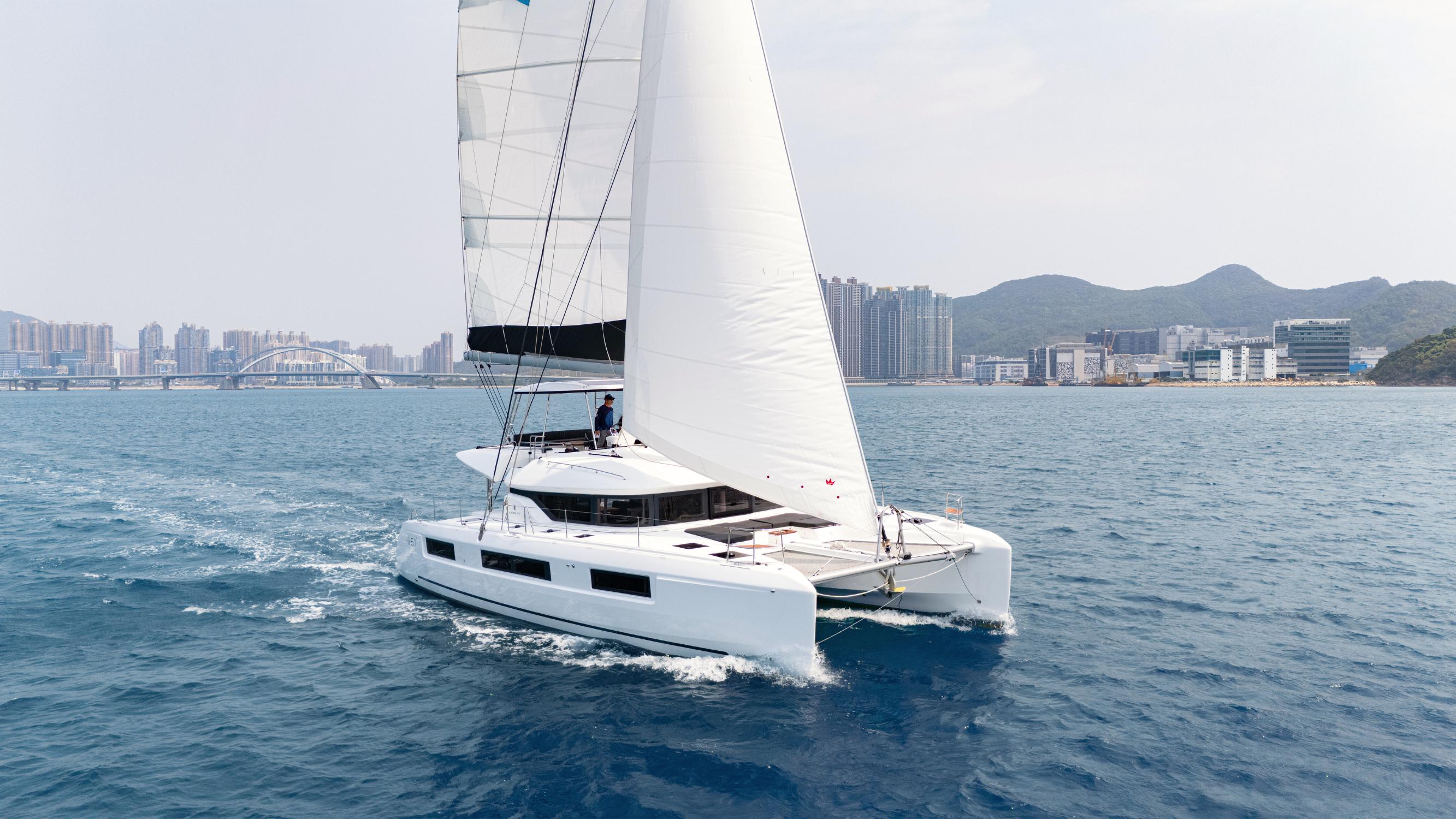 Lagoon 51