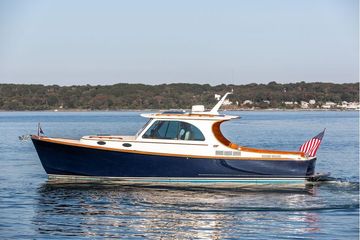 2017 Hinckley Picnic Boat MKIII