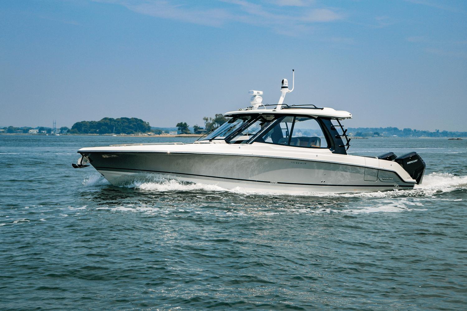 2025 Boston Whaler 380 Realm