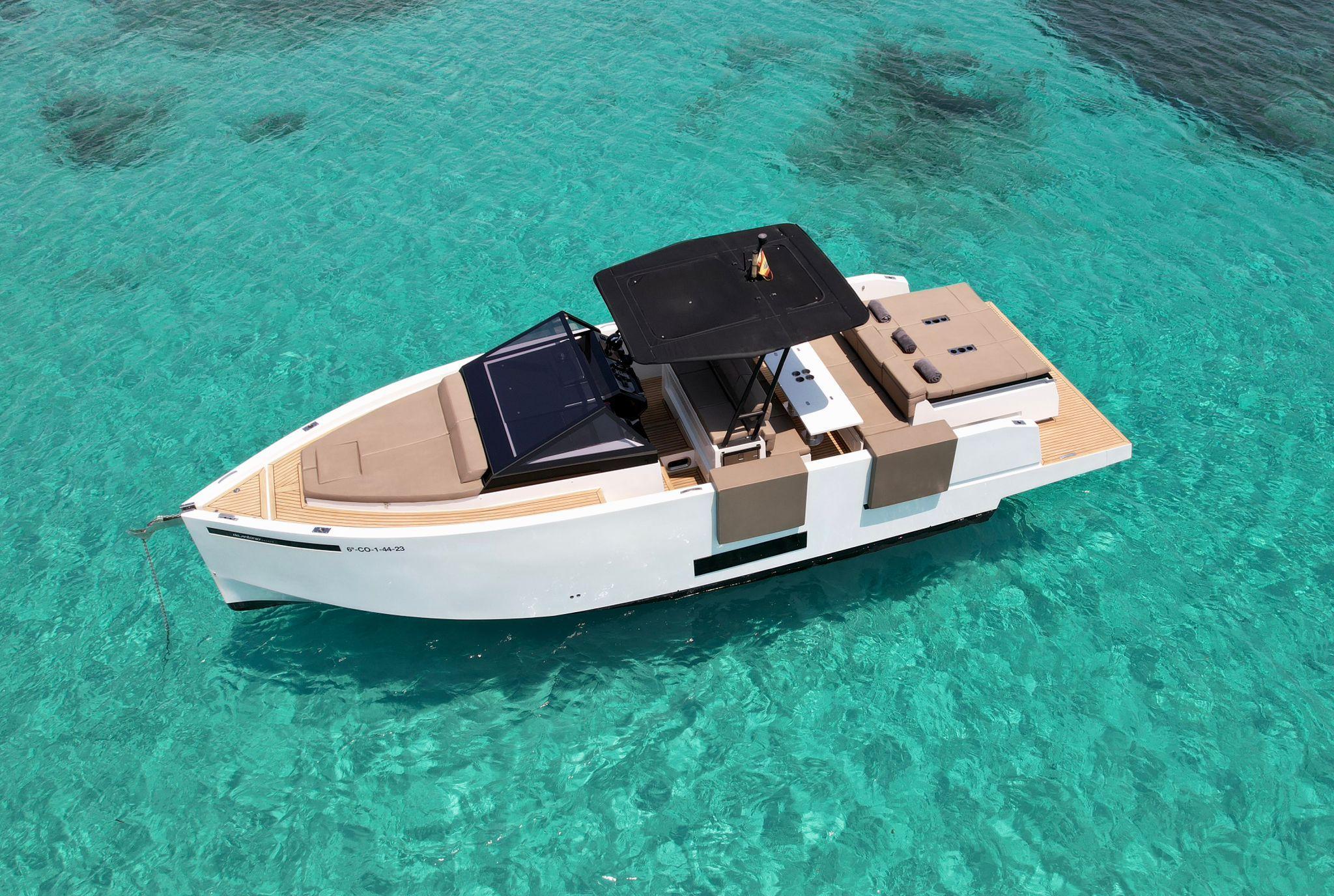 2019 De Antonio Yachts D34 CRUISER
