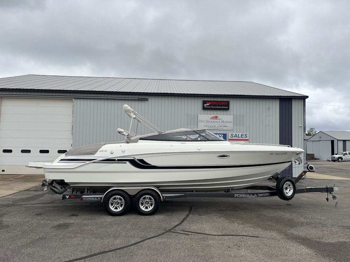 2019 Formula 270 Bowrider