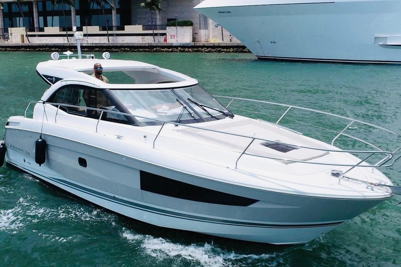 2016 Jeanneau Leader 36