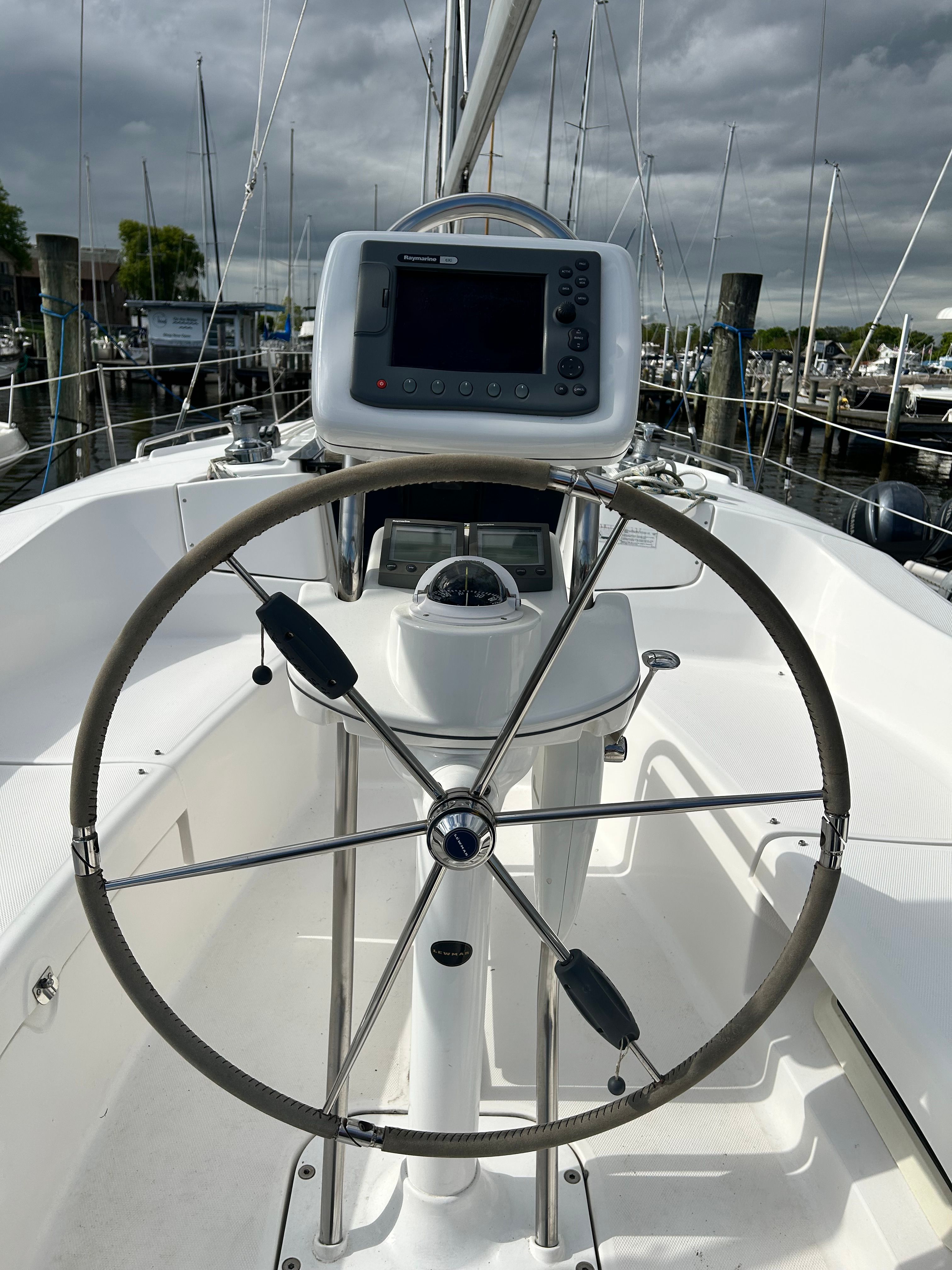 2006 Hunter 36’ sail