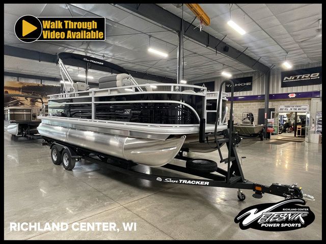 2026 Sun Tracker Fishin' Barge 20 DLX