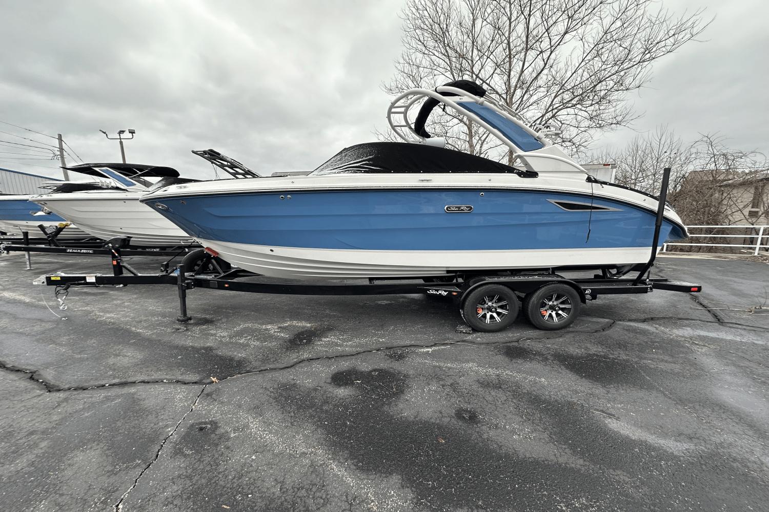 2025 Sea Ray SDX 250 Surf