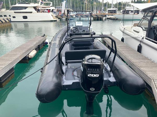 2023 Zodiac Pro 7