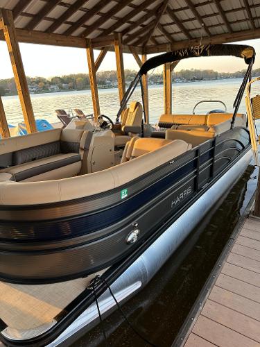 2022 Harris Sunliner 230