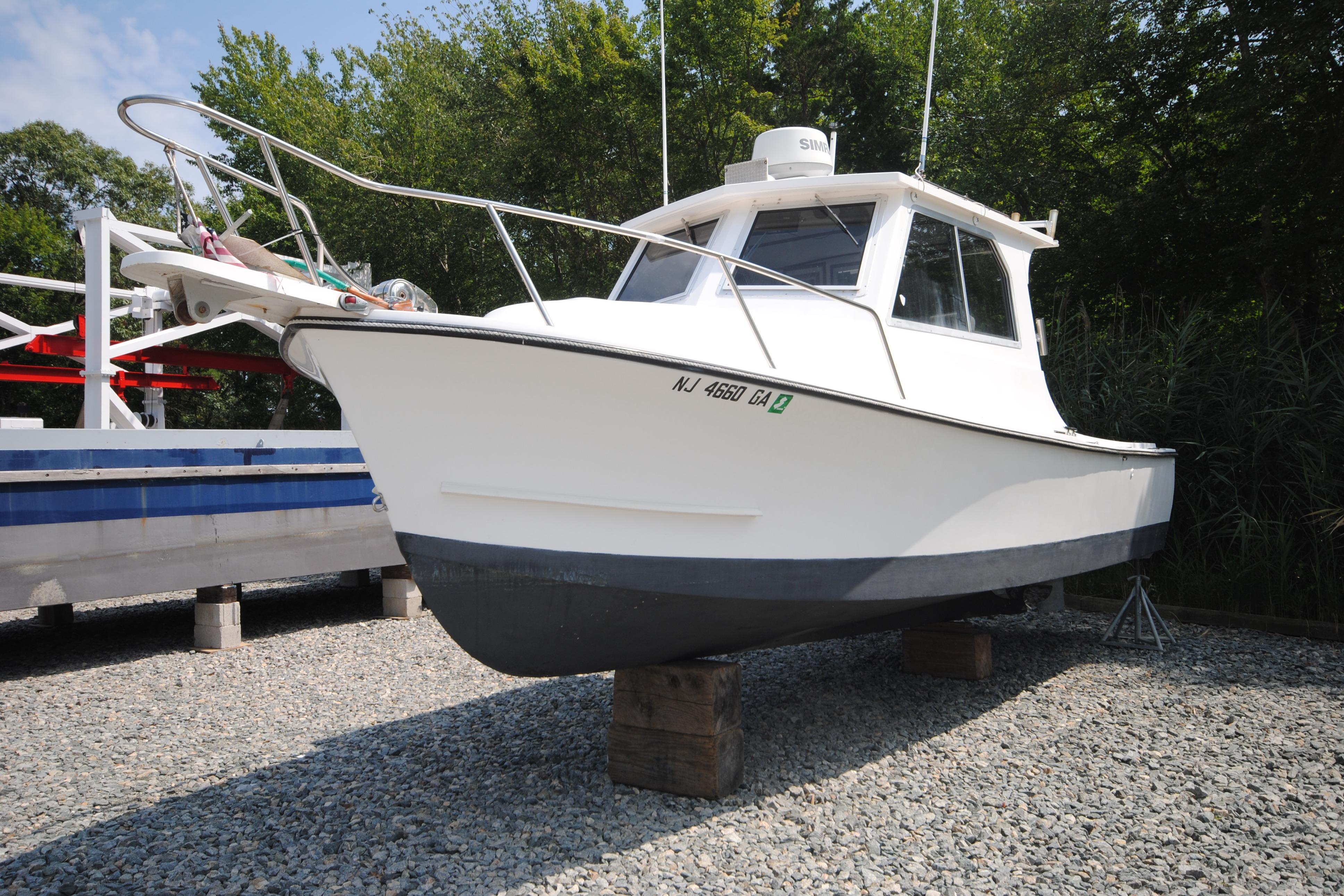 1995 Shamrock 260 Mackinaw