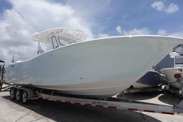 2025 Sea Fox 328 Commander