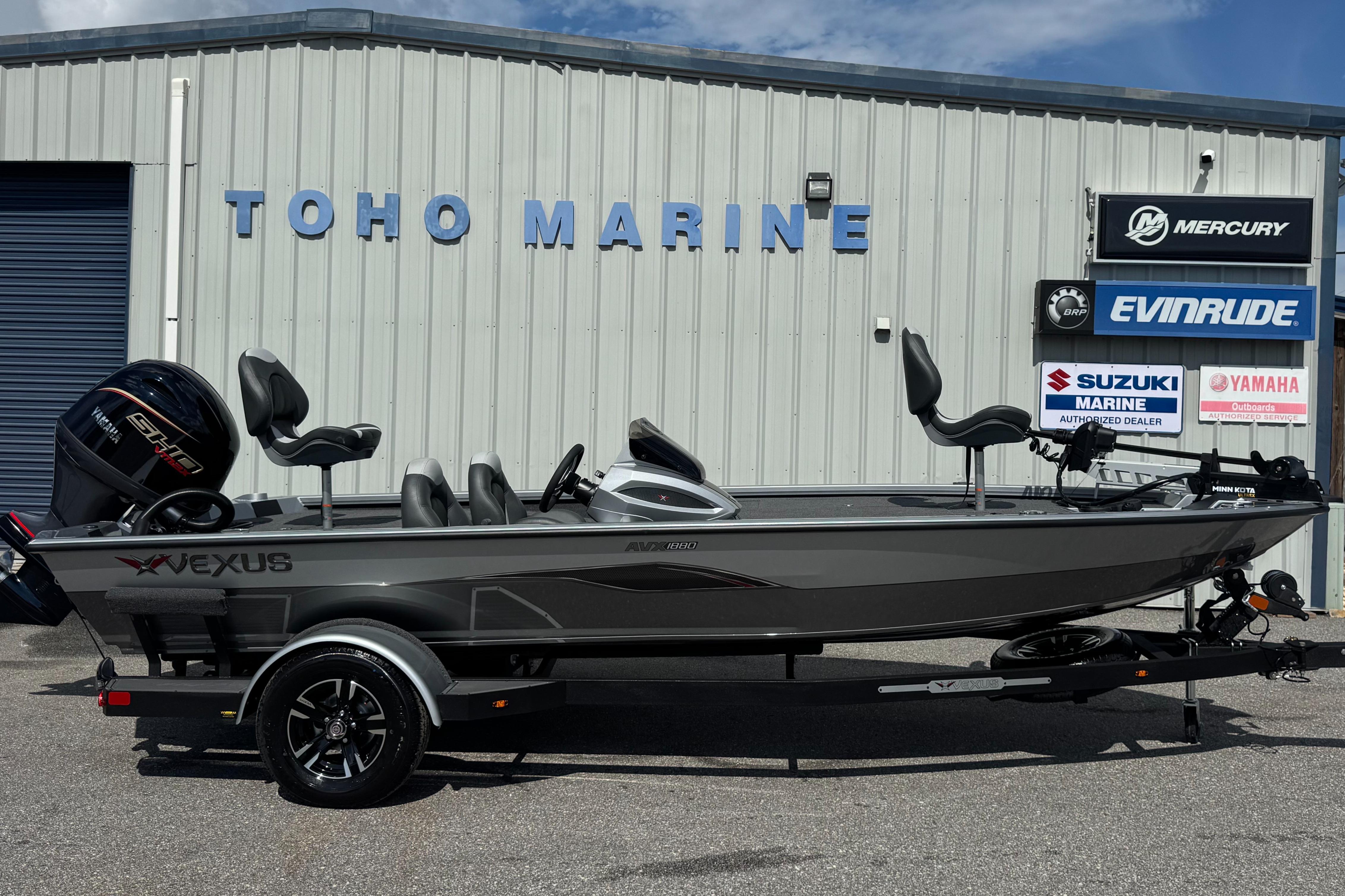 Vexus AVX1880 2026 Vexus AVX1880 boat displayed at Toho Marine dealership.