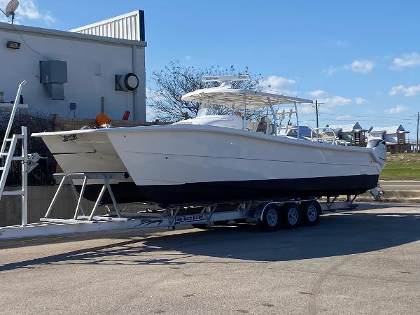Twin Vee 36 Center Console