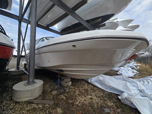 2025 Hurricane SunDeck 2690 OB
