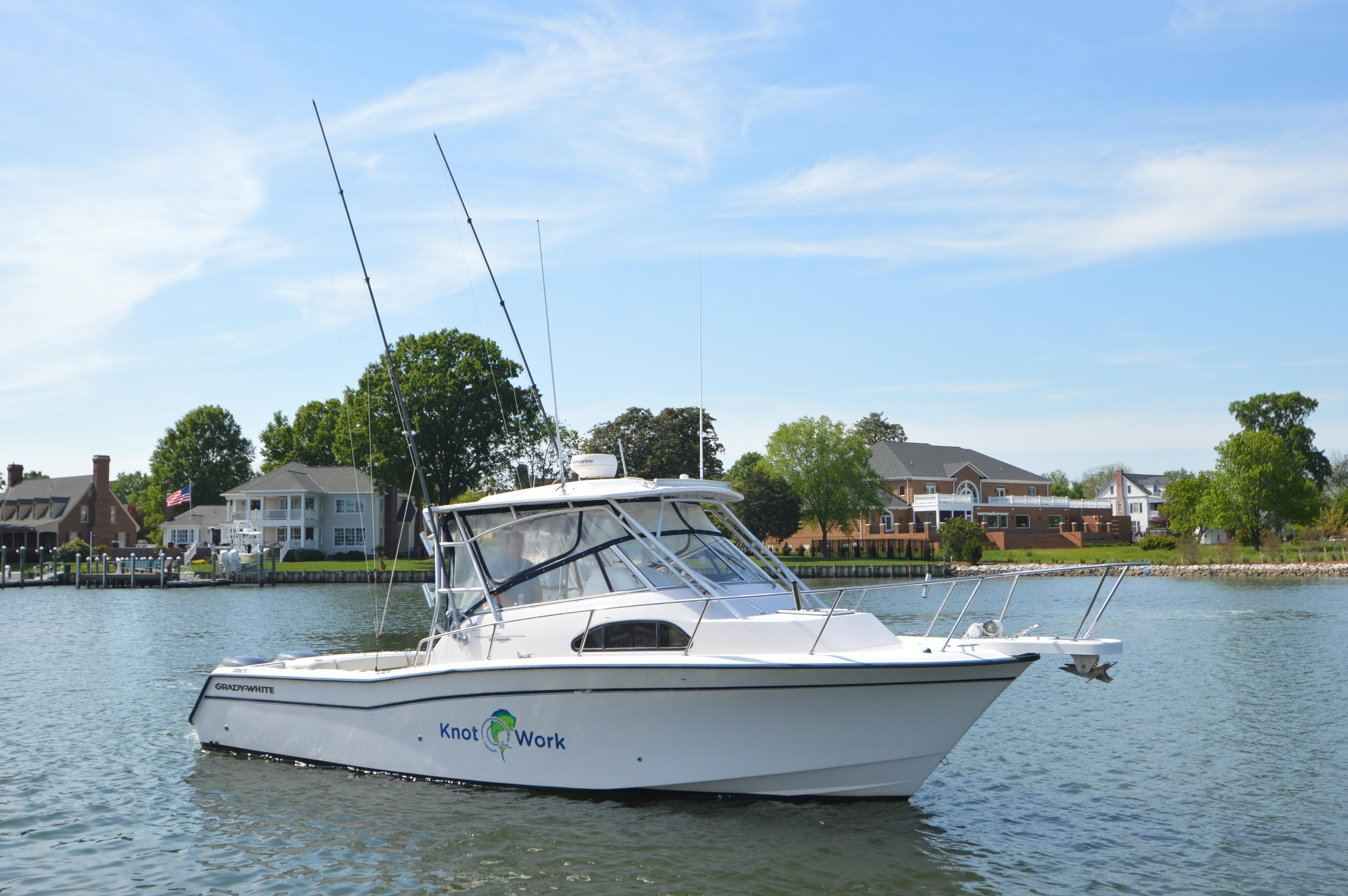2004 Grady-White 300 Marlin