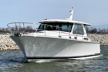 2025 Sabre 45 Salon Express