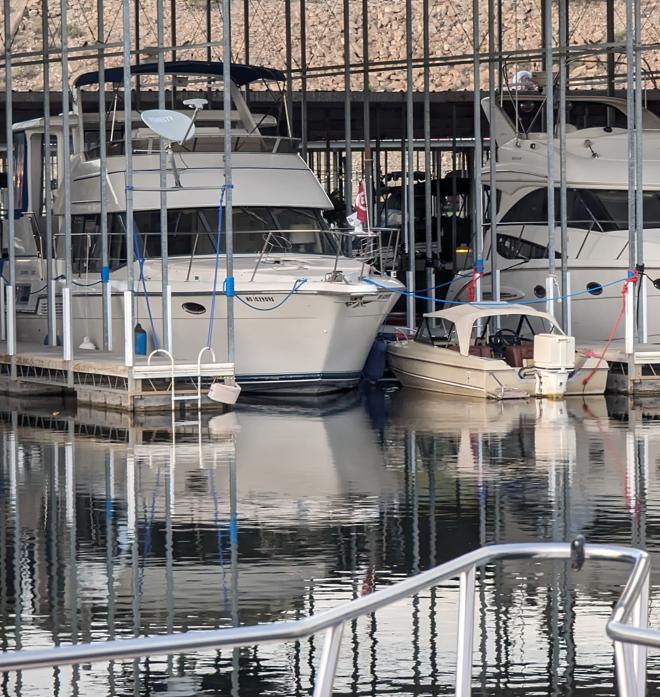 1996 Carver 390 cruiser