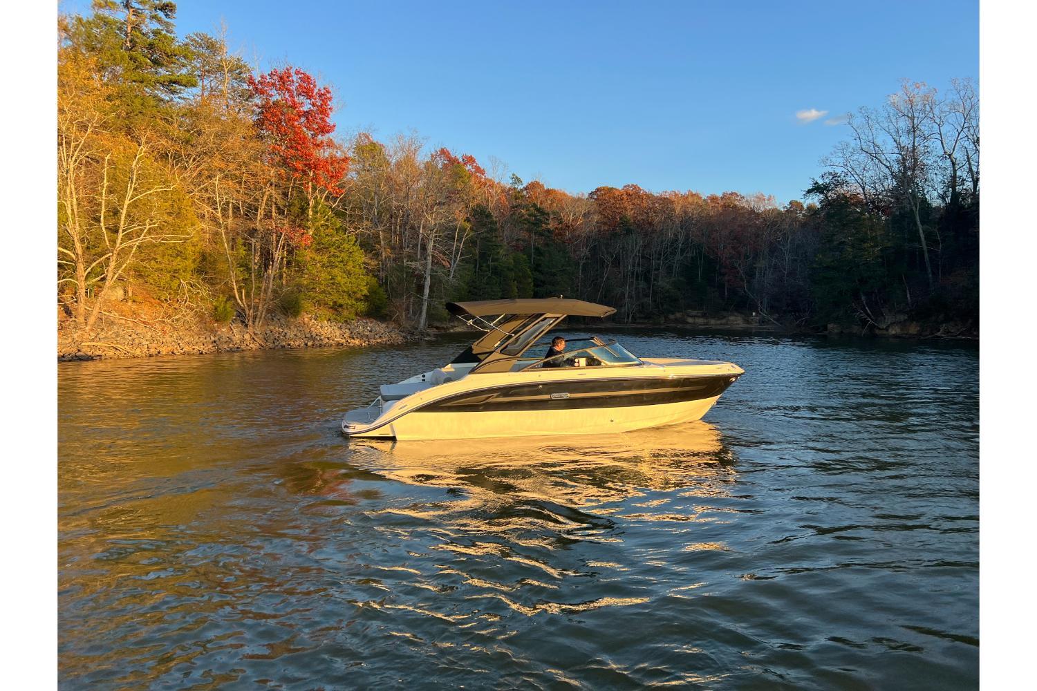 2025 Sea Ray SDX 250 Surf