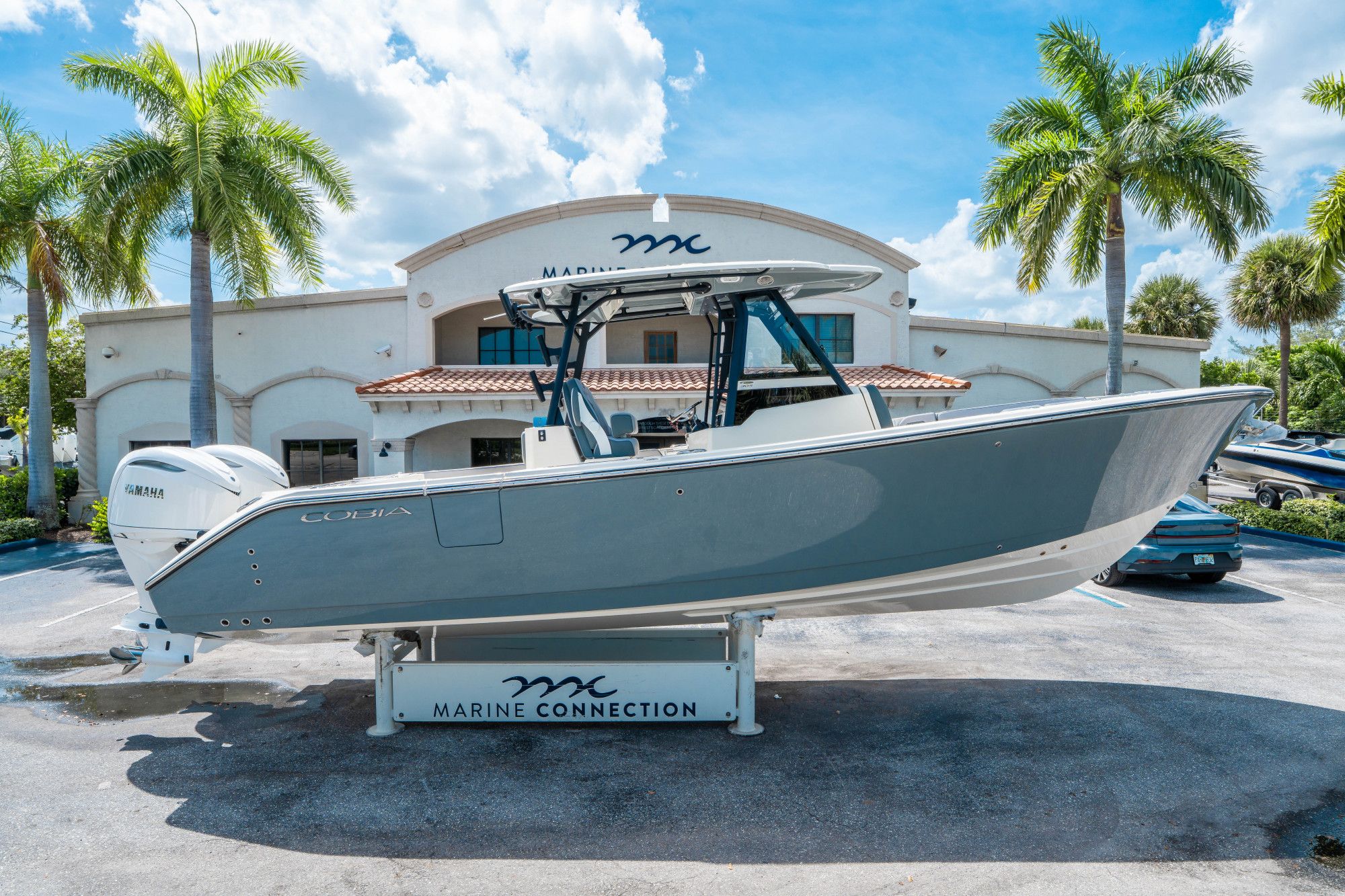 2026 Cobia 305 Center Console