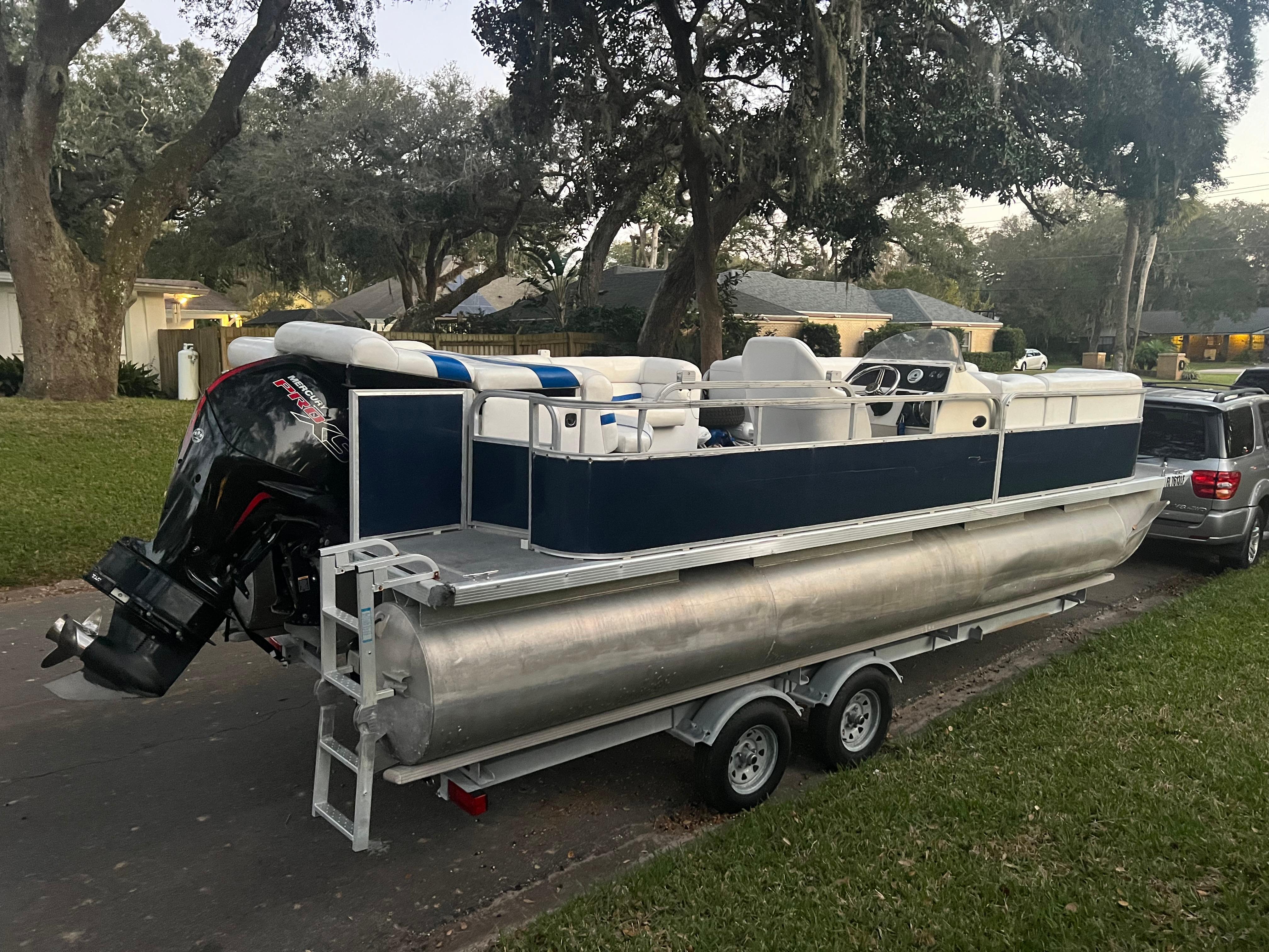1999 Bennington LX 2275RL