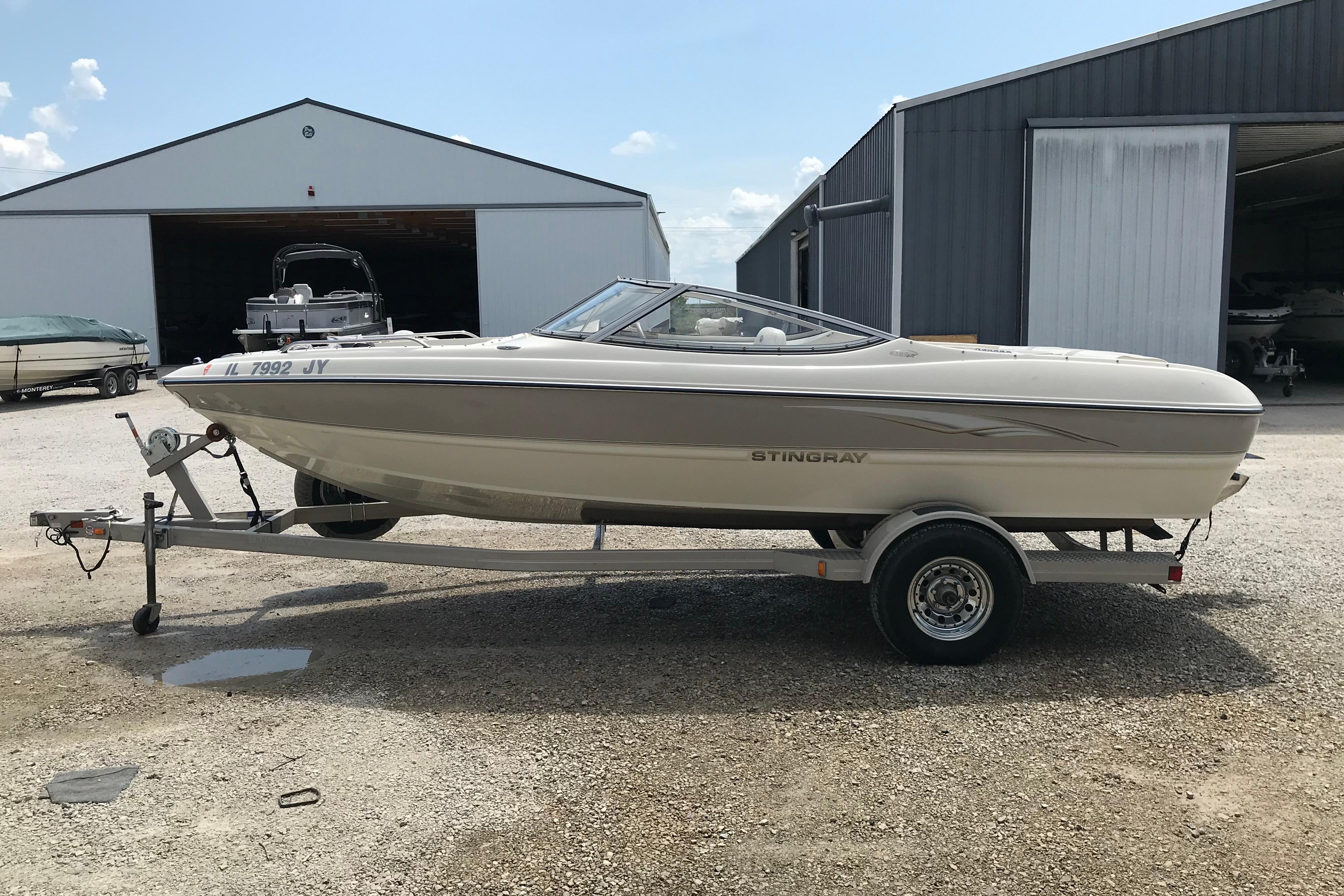 2005 Stingray 195 LR