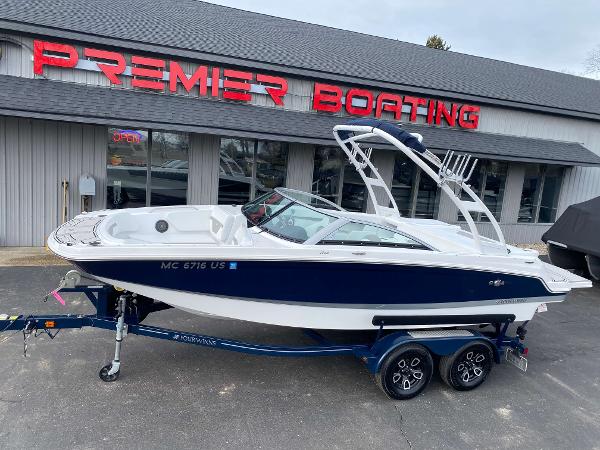 2022 Four Winns HD2 Surf