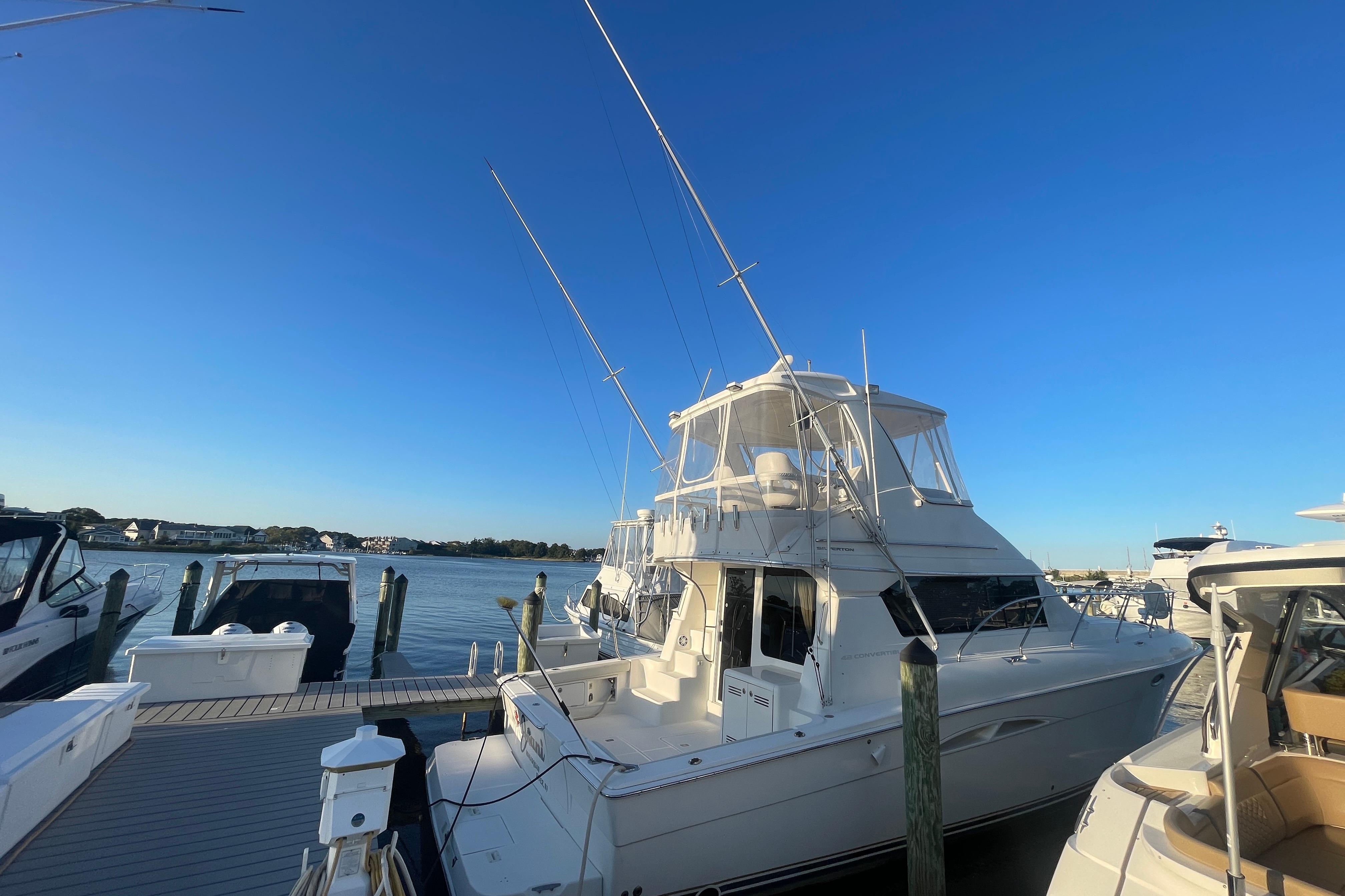 2006 Silverton 42 Convertible