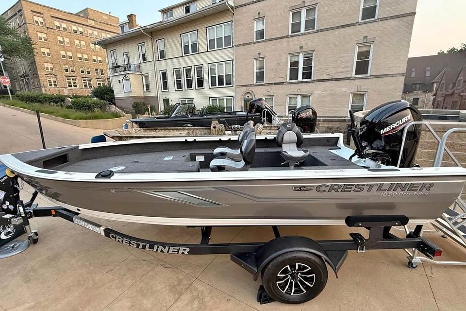 2026 Crestliner 1850 Pro Tiller