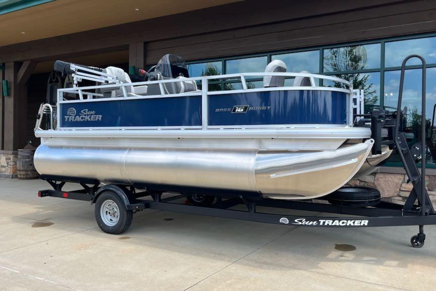 2026 Sun Tracker Bass Buggy 16 XL Select