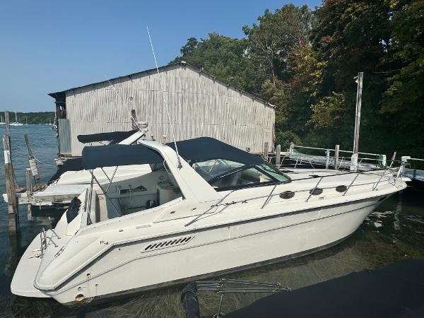 1995 Sea Ray 370 Express Cruiser