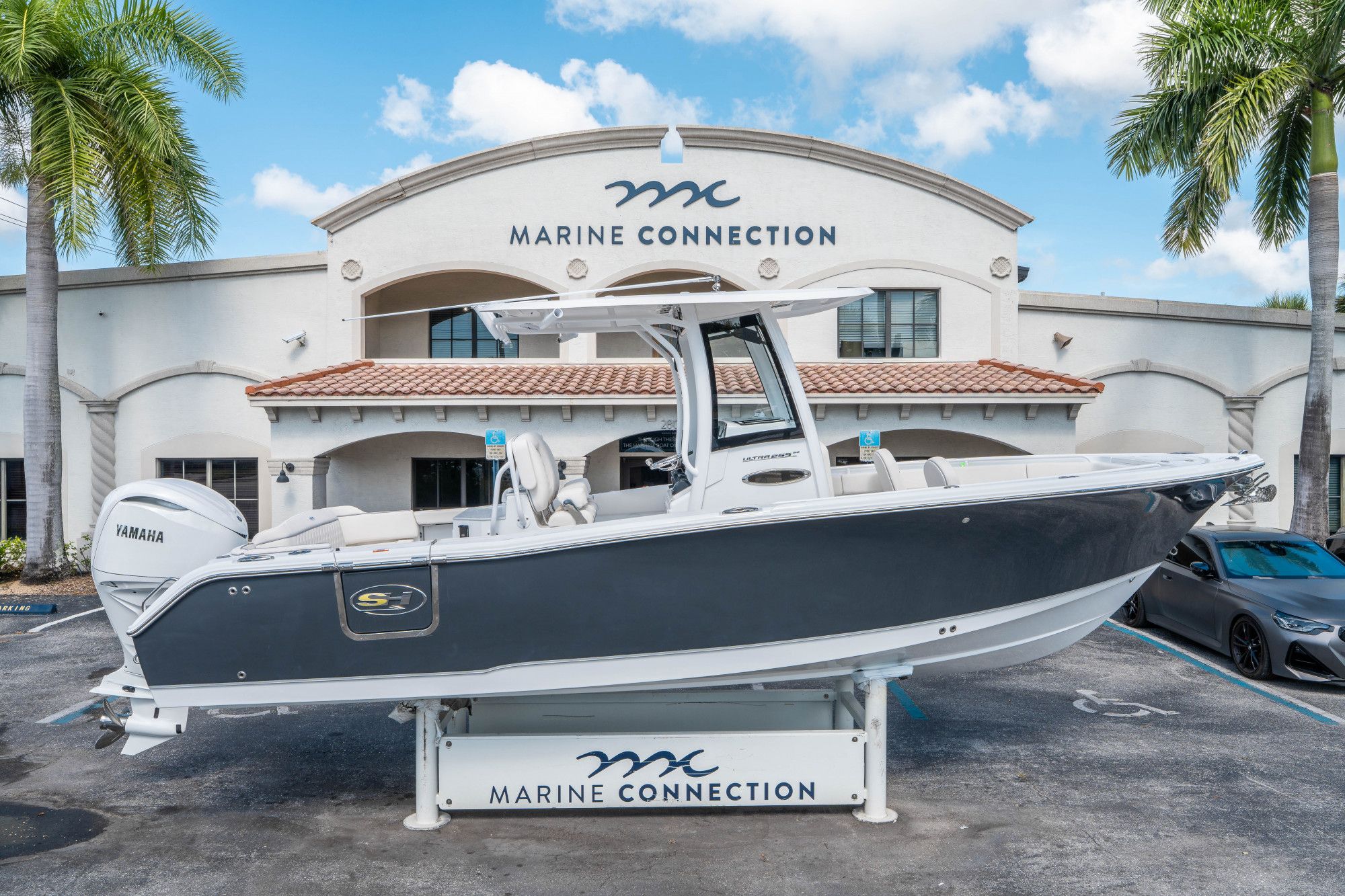 Sea Hunt Ultra 255 SE