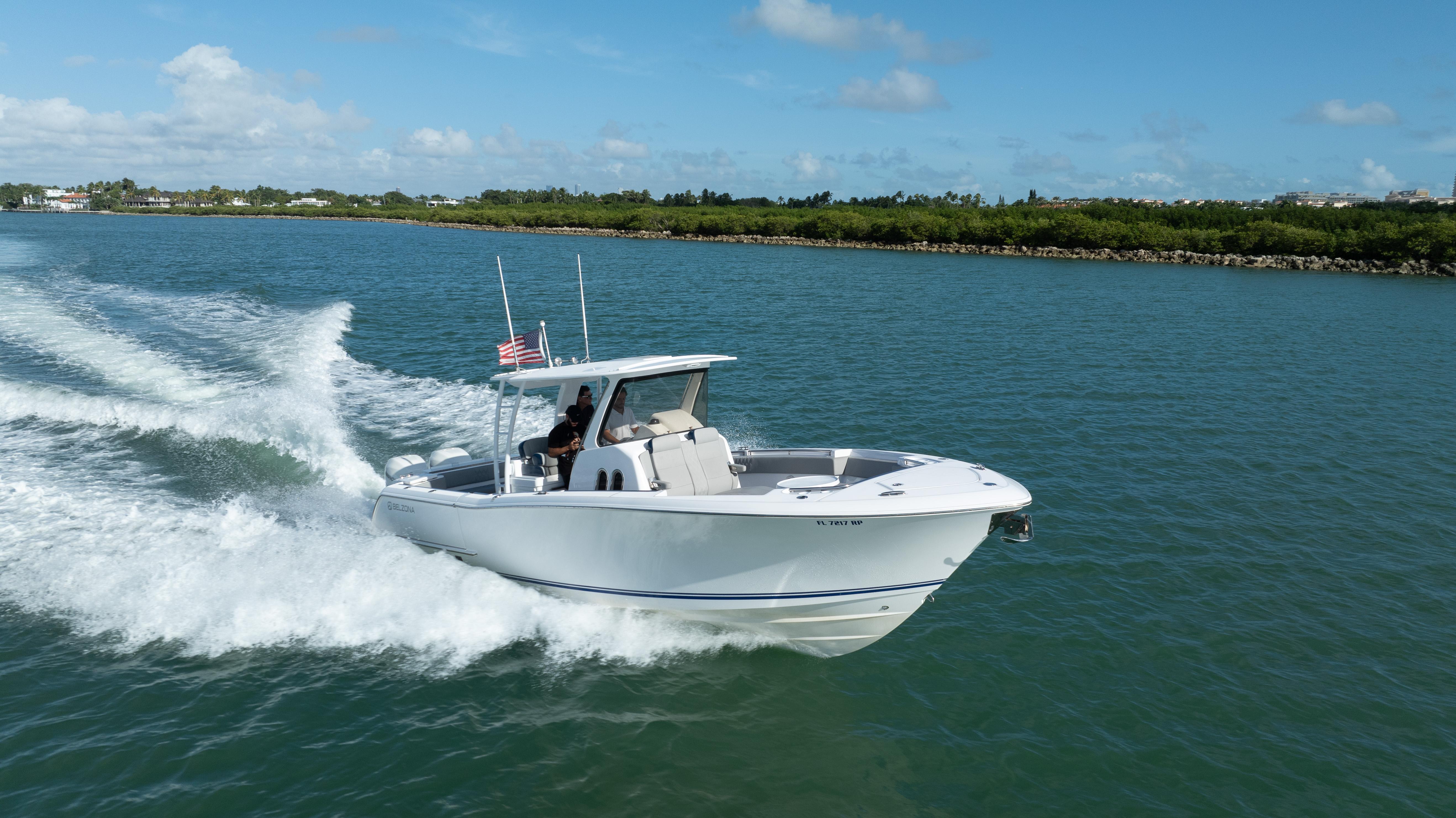 2018 Belzona 325 Center Console