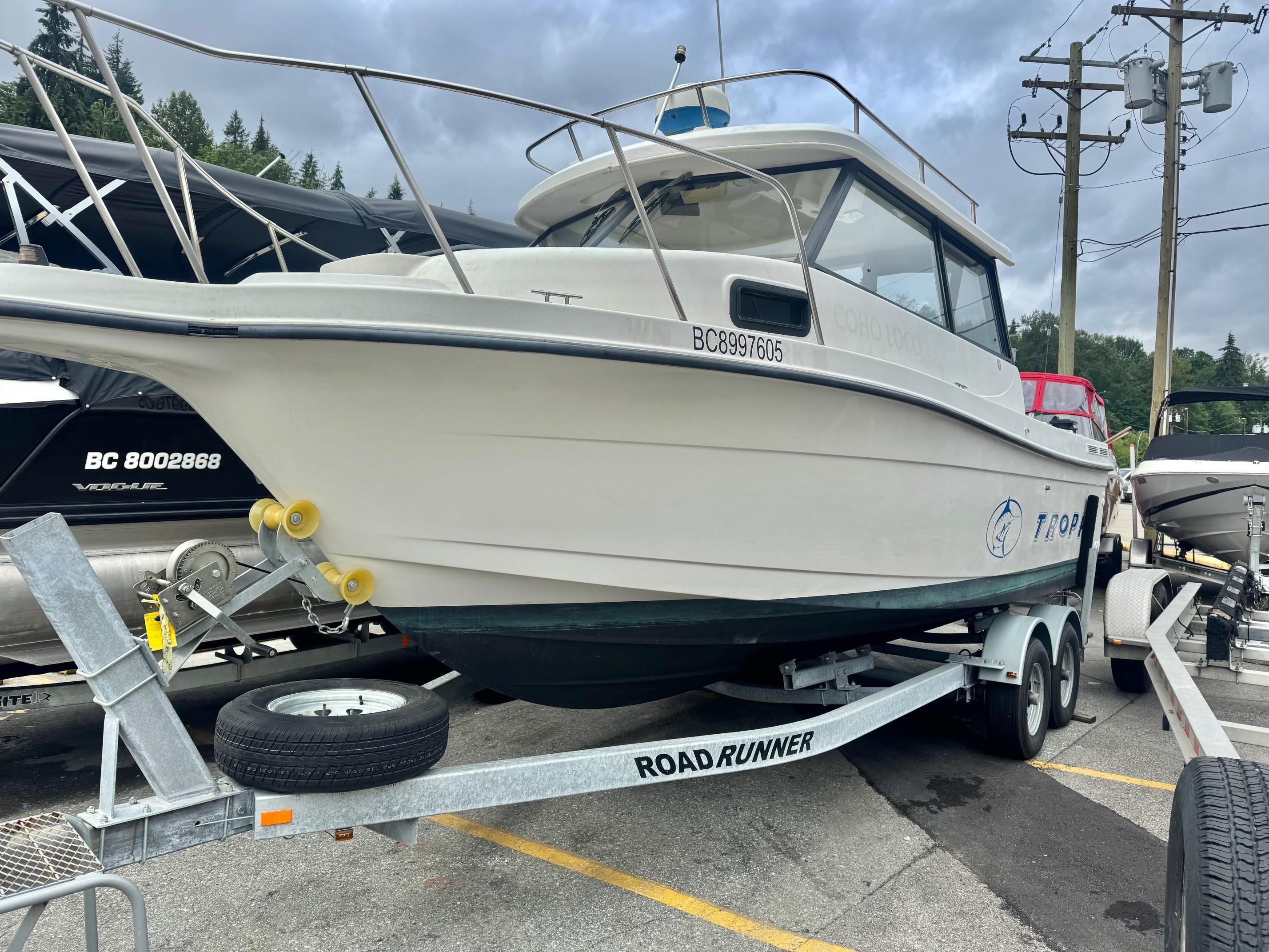 2000 Trophy 2359 Hardtop