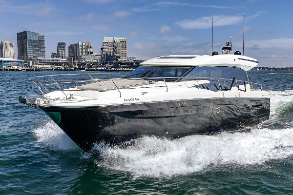 2019 Prestige 520S