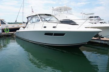 2023 Pursuit OS 355 Offshore