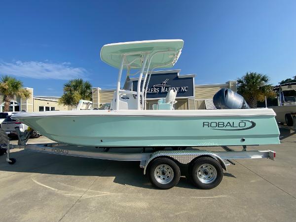 2024 Robalo 226 Cayman, Supply North Carolina - boats.com