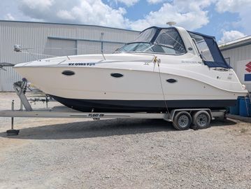 2011 Rinker 280 Express Cruiser
