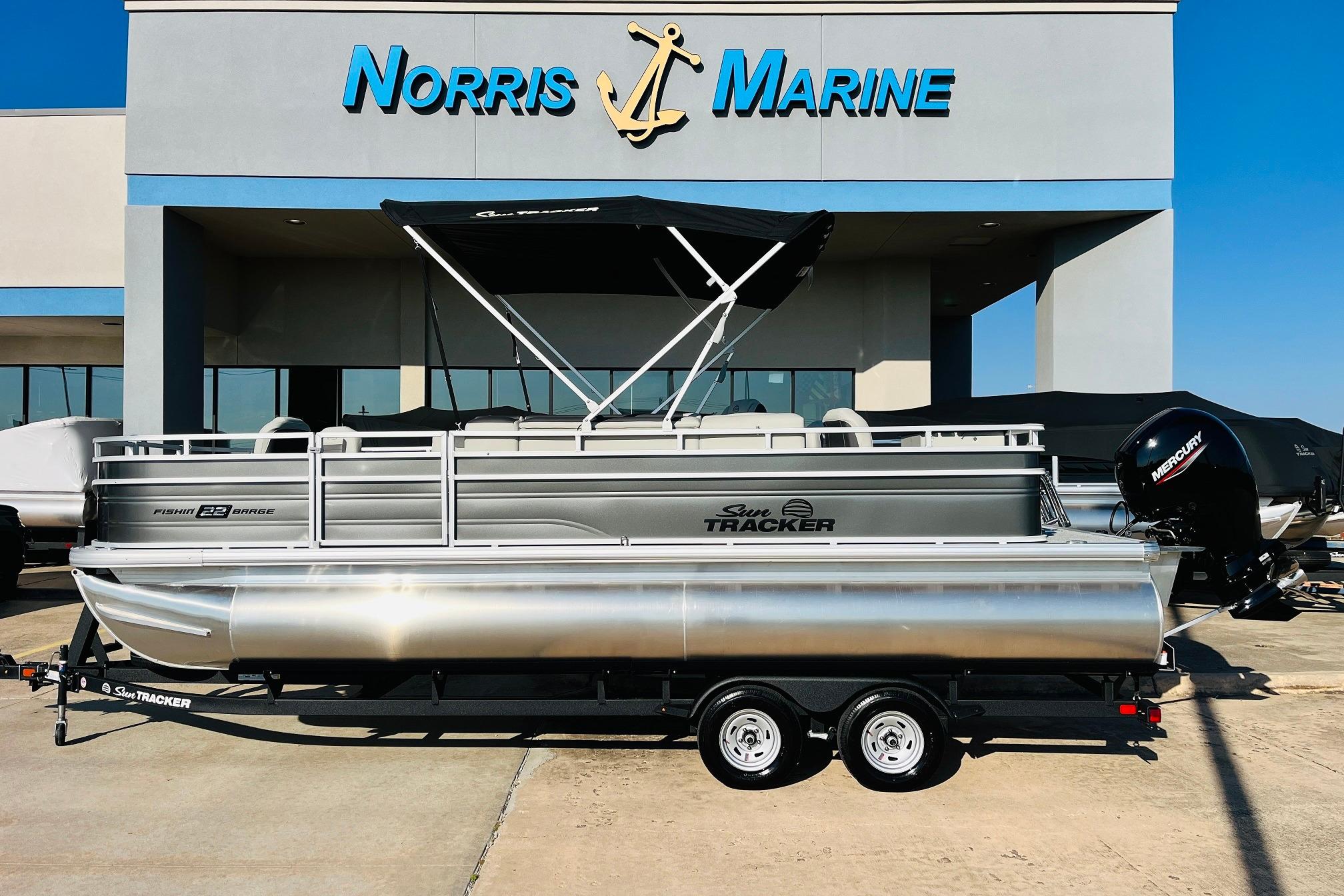 2026 Sun Tracker Fishin' Barge 22 DLX