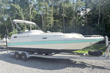 2022 Splendor 239 Sunstar