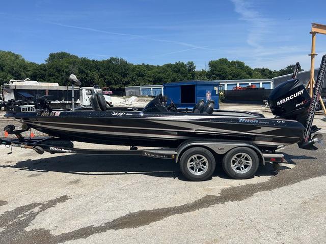 2012 Triton TR 21