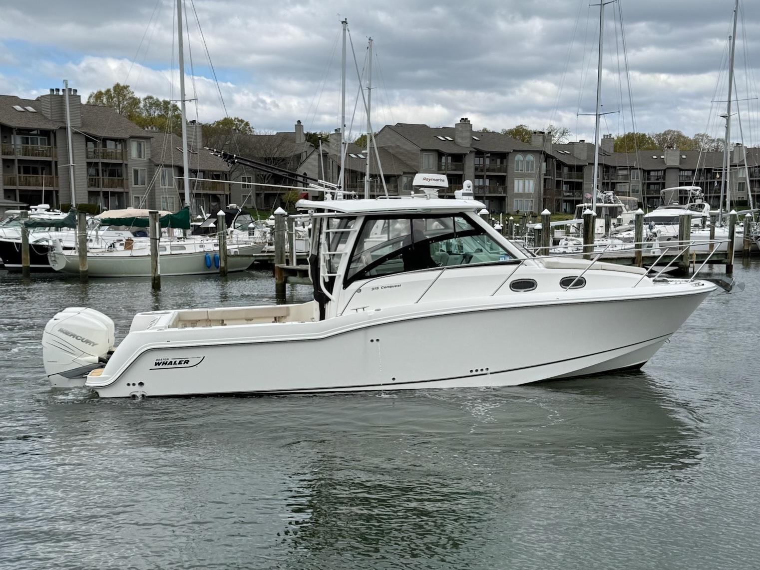 Boston Whaler 315 Conquest