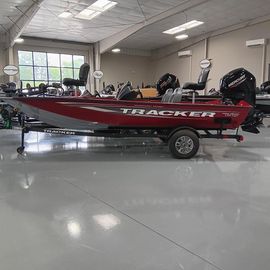 2025 Tracker Pro Team 175