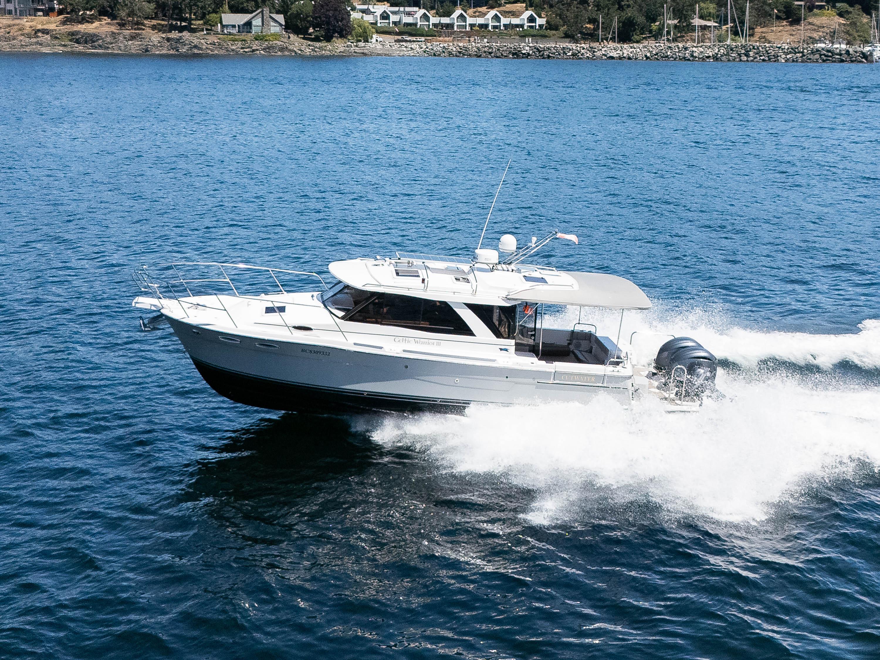 2022 Cutwater C-32 C