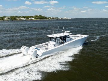 2022 Freeman 47 Center Console