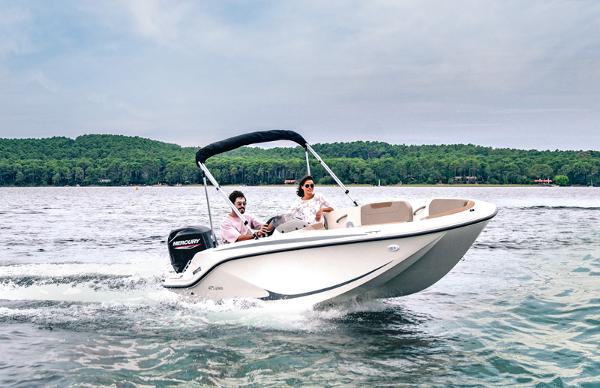 Quicksilver aXess 475 New Quicksilver 475 aXess for sale Avon Marina 