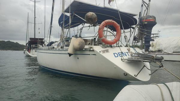 1982 Beneteau First 42