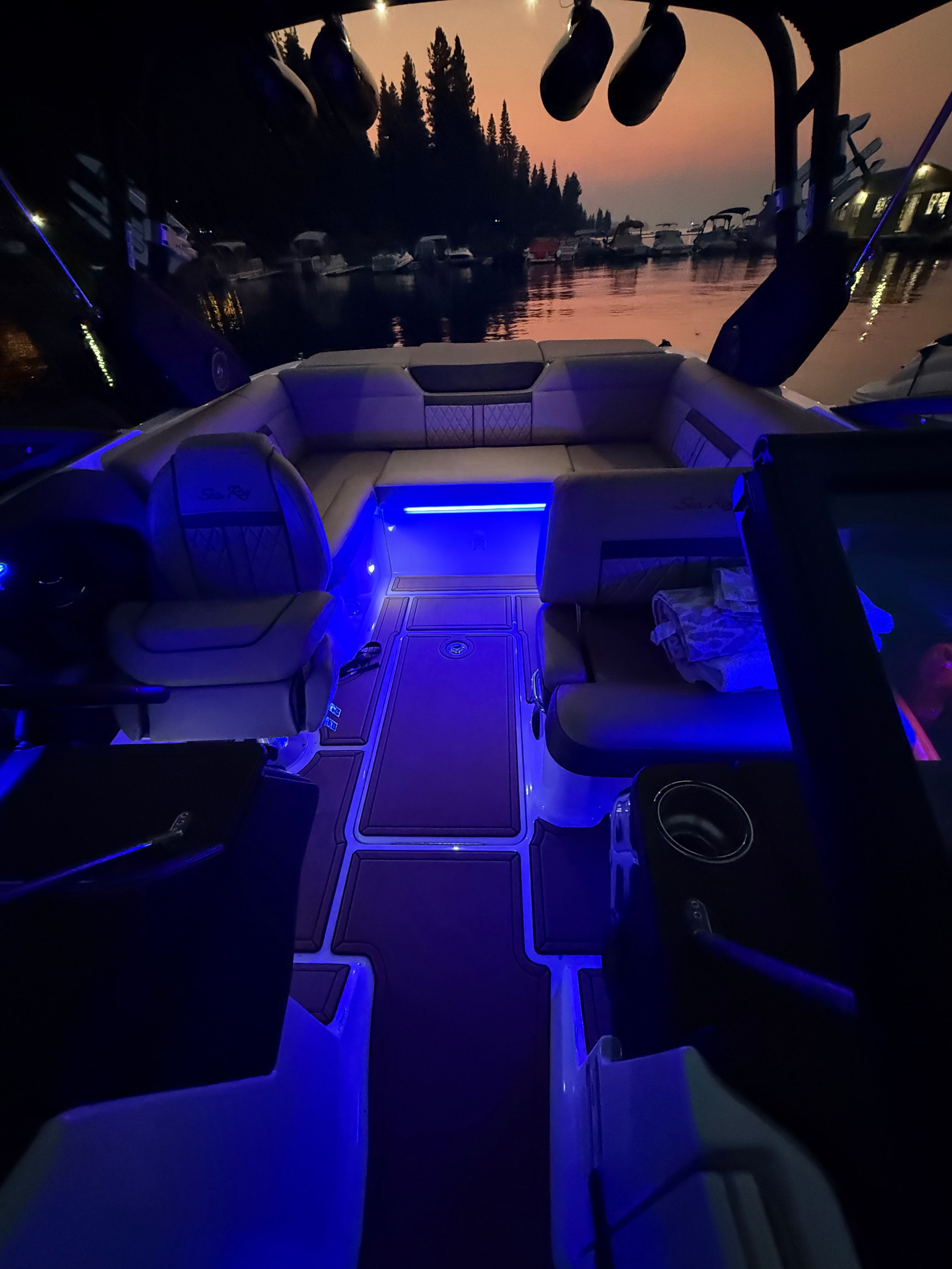 2017 Sea Ray 230 SLW